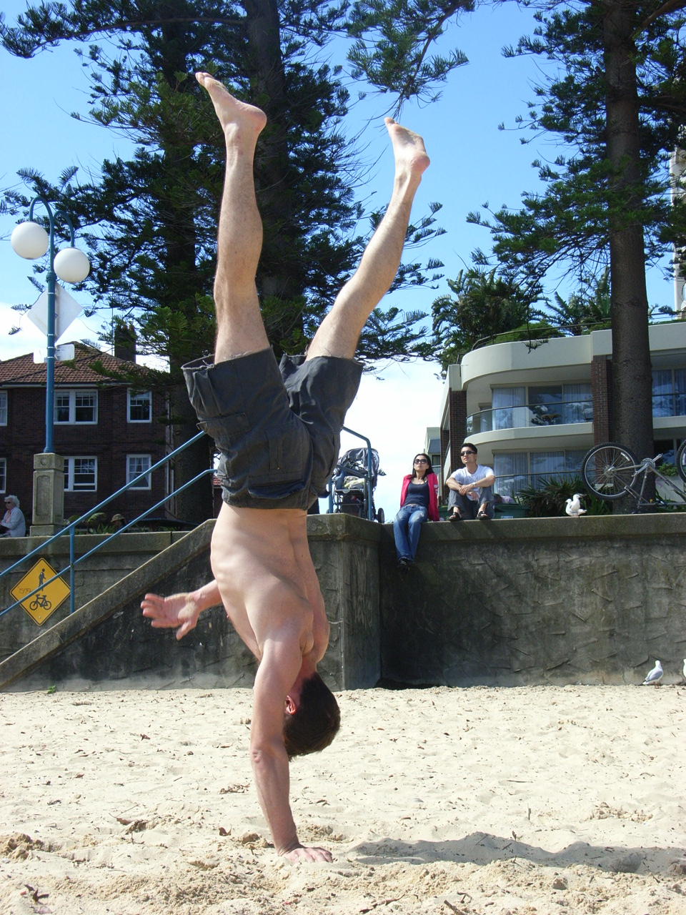 One handed handstand!