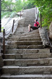 Hua-Shan-Roo-on-curvy-stairs