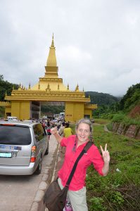 A-crossing-into-Laos