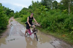 Islands-bike-riding-in-mud-tony